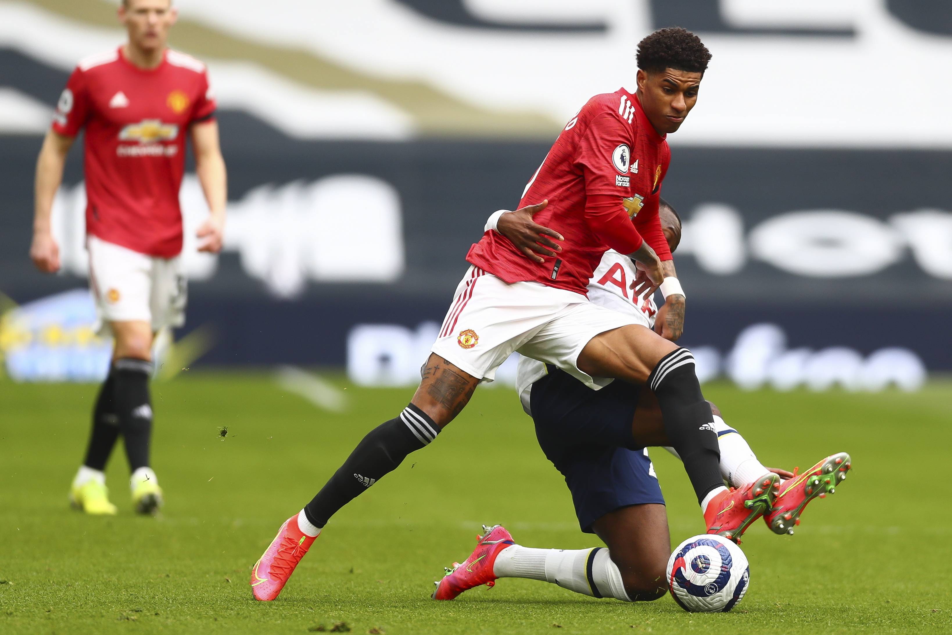 更令人意外 更令人意外