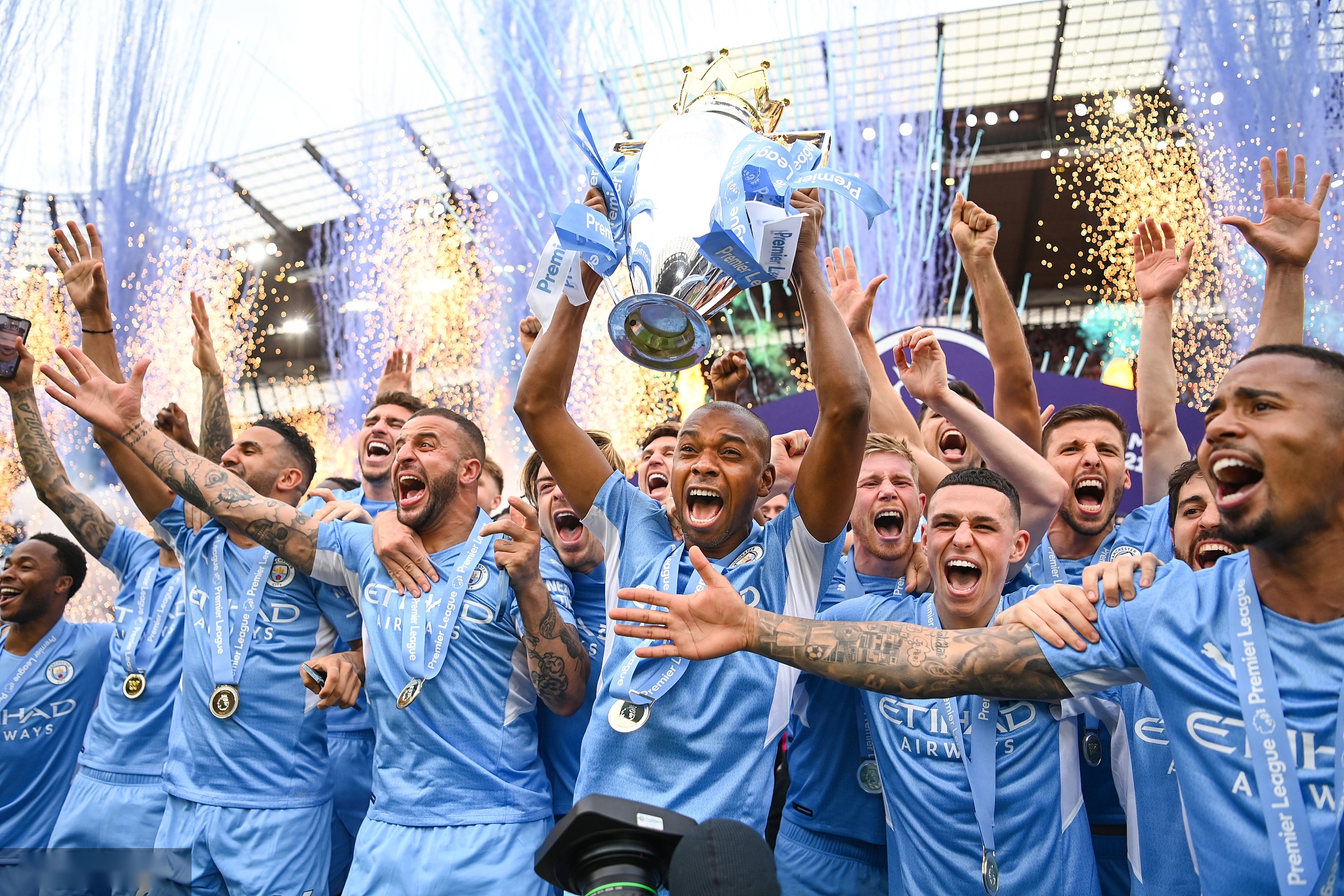 向来以战术 向来以战术